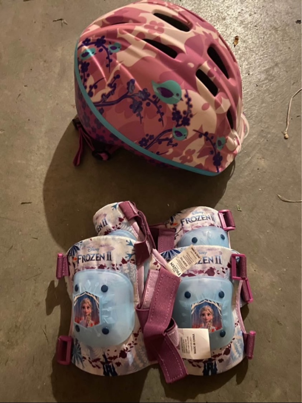 Girls safety gear